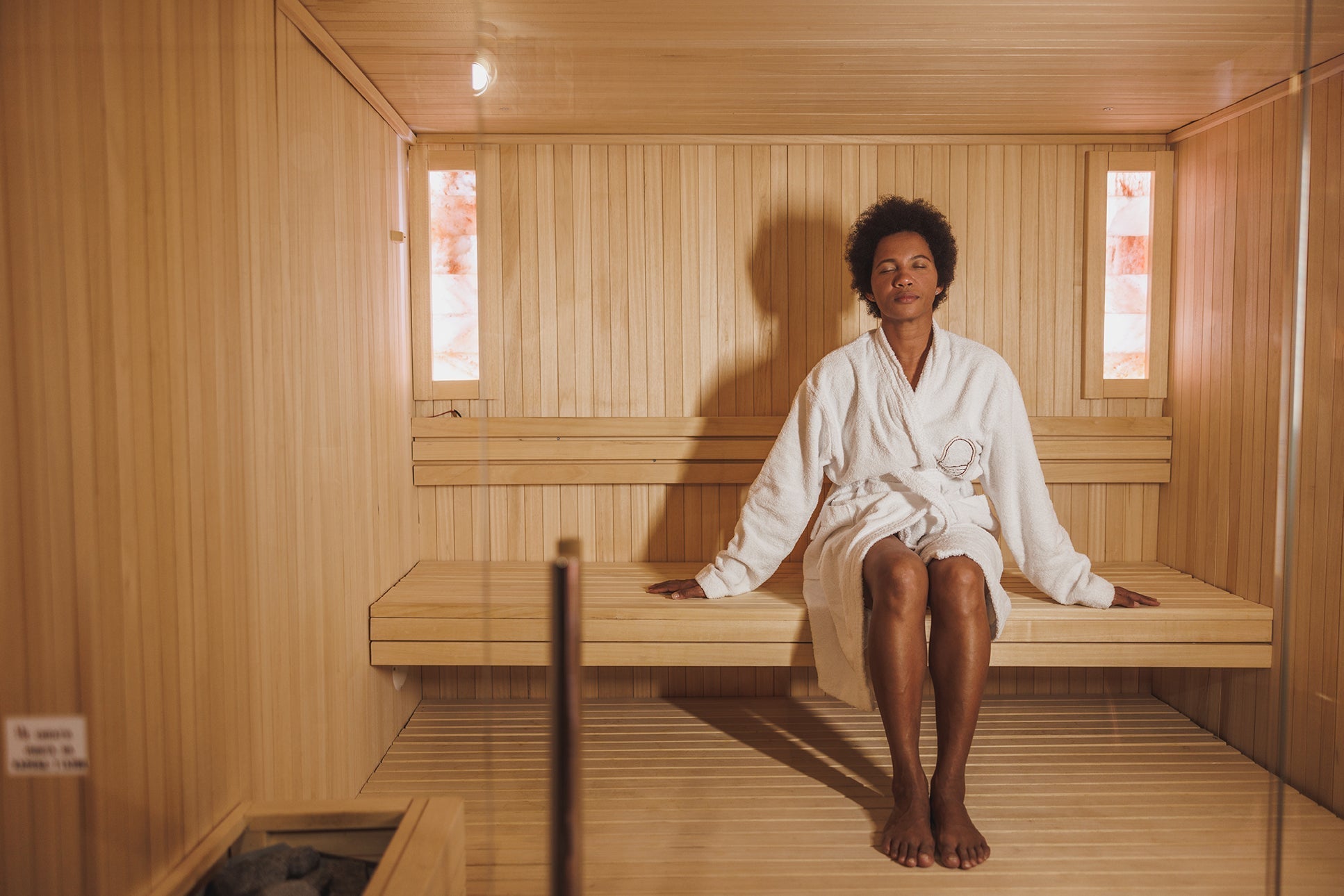 What to Wear (or Not Wear) in a Sauna